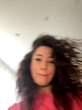 Yunasi online show from September 2025 01:13:01 PM