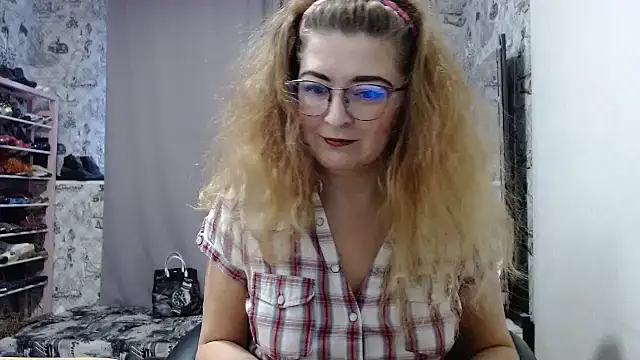 Helen1974 online show from January 2025 01:05:01 PM