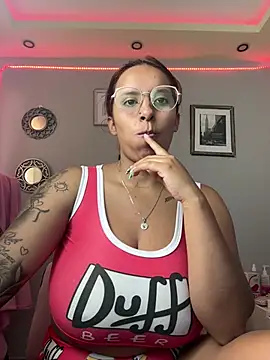 Snapshot of Seized_lust chatting on December 2024 01:54:01 PM Seized lust online show from December 2024 01:54:01 PM