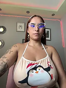 Snapshot of Seized_lust chatting on December 2024 06:24:02 PM Seized lust online show from December 2024 06:24:02 PM