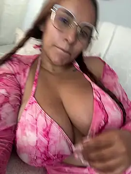 Snapshot of Seized_lust chatting on March 2025 07:05:01 PM Seized lust online show from March 2025 07:05:01 PM