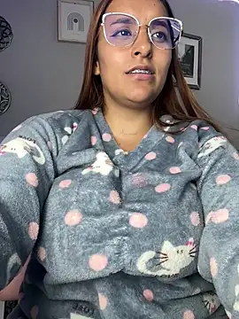 Snapshot of Seized_lust chatting on March 2025 11:25:01 PM Seized lust online show from March 2025 11:25:01 PM