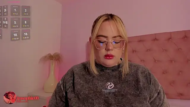 sophiarossee  online show from October 2025 12:17:02 PM