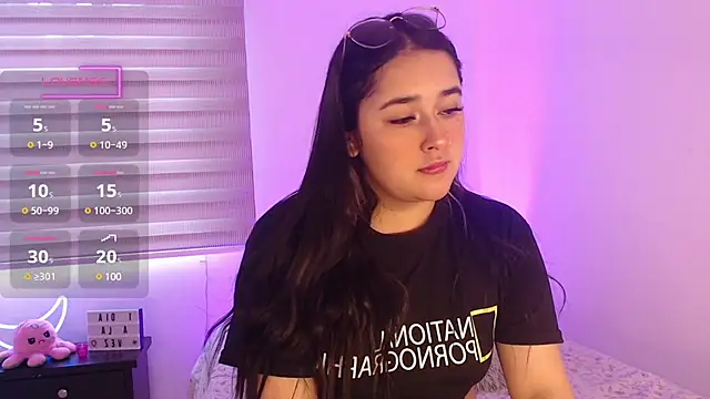 Megan FE online show from December 2024 02:35:02 PM