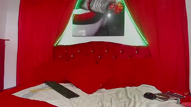 sexylaurita online show from February 2025 03:06:01 PM