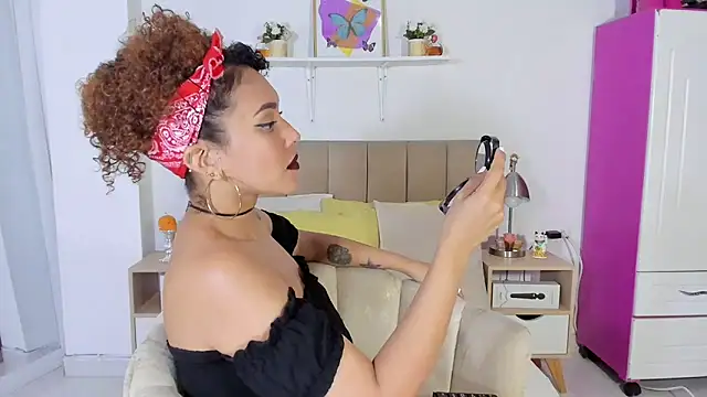 Snapshot of Zoe_Gruber chatting on March 2026 11:30:02 PM Zoe Gruber online show from March 2026 11:30:02 PM