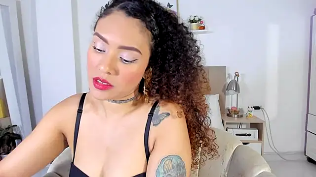 Snapshot of Zoe_Gruber chatting on April 2026 11:41:01 PM Zoe Gruber online show from April 2026 11:41:01 PM