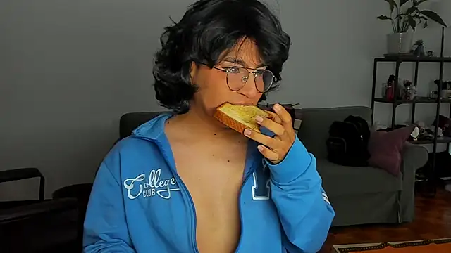 Snapshot of boytwink_20 chatting on November 2025 08:46:02 AM boytwink 20 online show from November 2025 08:46:02 AM