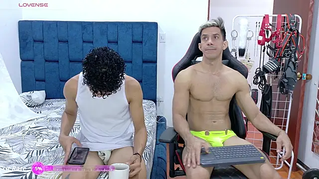 JoseRumbero26 online show from November 2025 12:38:02 PM