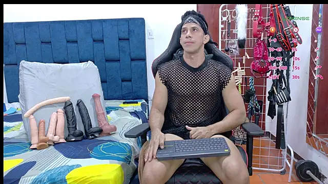 JoseRumbero26 online show from February 2026 02:59:02 AM