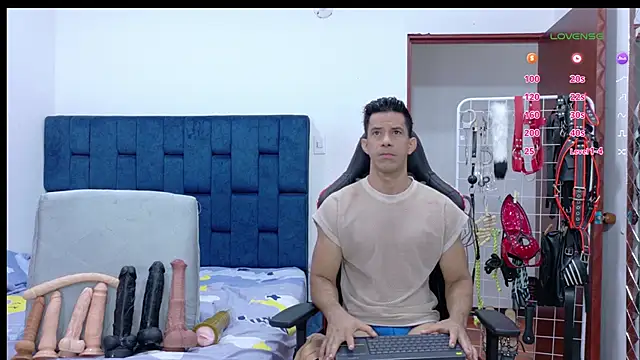 JoseRumbero26 online show from February 2026 12:16:01 PM