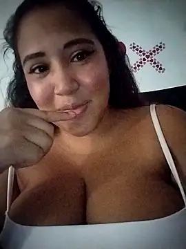 Snapshot of I_am_yours- chatting on April 2026 07:49:02 PM I am yours- online show from April 2026 07:49:02 PM