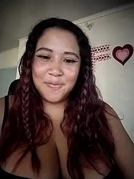 Snapshot of I_am_yours- chatting on April 2026 07:27:01 PM I am yours- online show from April 2026 07:27:01 PM