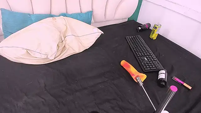 Snapshot of bonieklent chatting on February 2025 06:39:02 AM bonieklent online show from February 2025 06:39:02 AM