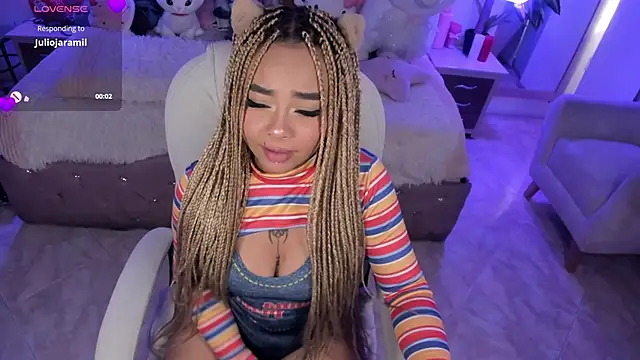 Snapshot of conny__curly chatting on March 2025 07:05:01 PM conny curly online show from March 2025 07:05:01 PM