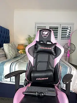 Stunning Booty online show from March 2026 04:12:02 PM