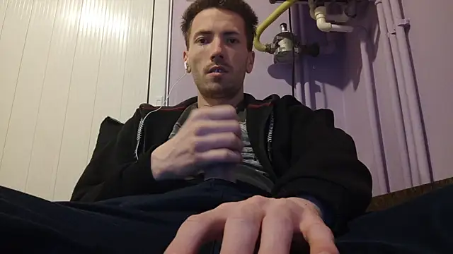 Snapshot of _Hocthus_ chatting on January 2025 05:24:02 PM Hocthus online show from January 2025 05:24:02 PM