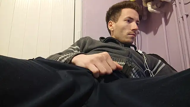 Snapshot of _Hocthus_ chatting on February 2025 05:09:01 PM Hocthus online show from February 2025 05:09:01 PM