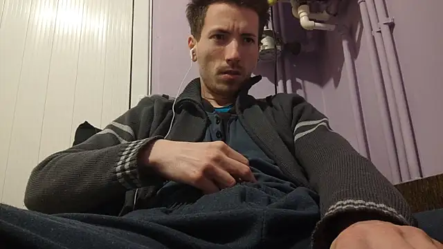 Snapshot of _Hocthus_ chatting on February 2025 08:29:02 PM Hocthus online show from February 2025 08:29:02 PM