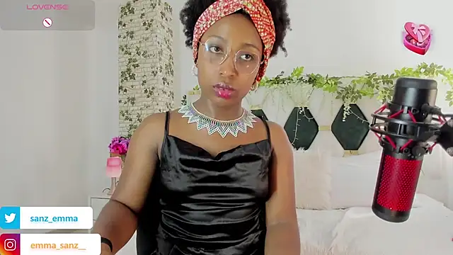 Snapshot of EmmaSanzz_ chatting on January 2025 02:53:02 PM EmmaSanzz online show from January 2025 02:53:02 PM