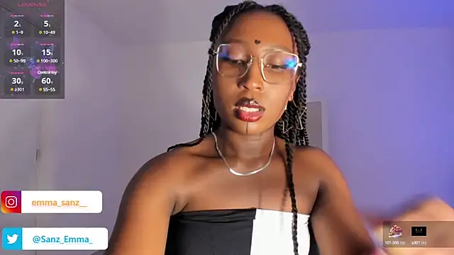 Snapshot of EmmaSanzz_ chatting on March 2025 02:40:01 PM EmmaSanzz online show from March 2025 02:40:01 PM