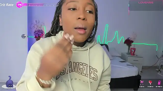 Snapshot of EmmaSanzz_ chatting on September 2025 11:32:01 AM EmmaSanzz online show from September 2025 11:32:01 AM