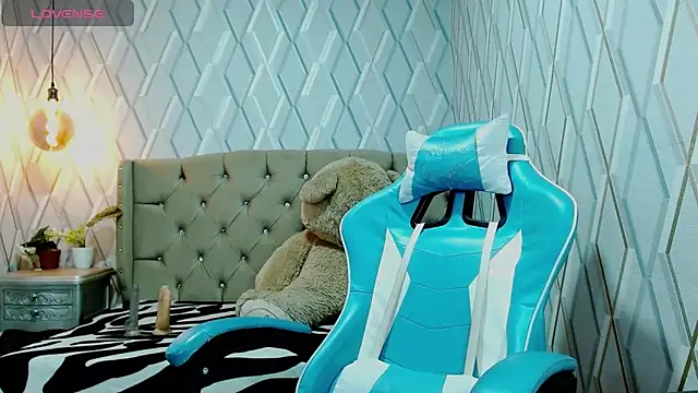 Snapshot of moniquehicks chatting on February 2025 04:14:01 PM moniquehicks online show from February 2025 04:14:01 PM