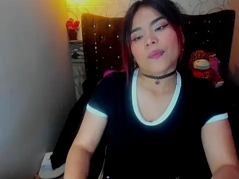 Snapshot of moniquehicks chatting on September 2025 02:50:01 PM moniquehicks online show from September 2025 02:50:01 PM