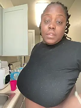 Snapshot of fantasygyal chatting on June 2026 03:29:02 PM fantasygyal online show from June 2026 03:29:02 PM