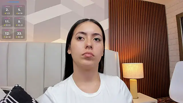 Snapshot of Julietasantos__ chatting on October 2025 06:28:02 PM Julietasantos online show from October 2025 06:28:02 PM