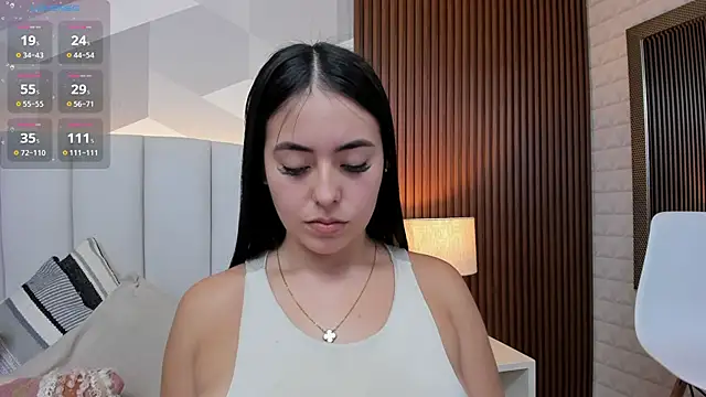 Snapshot of Julietasantos__ chatting on December 2025 06:25:01 PM Julietasantos online show from December 2025 06:25:01 PM