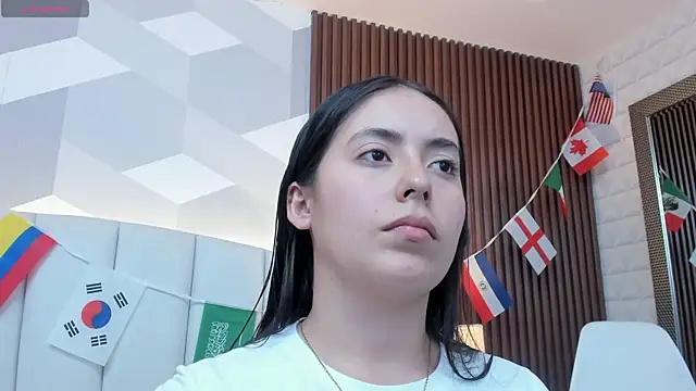 Snapshot of Julietasantos__ chatting on June 2026 06:23:01 PM Julietasantos online show from June 2026 06:23:01 PM