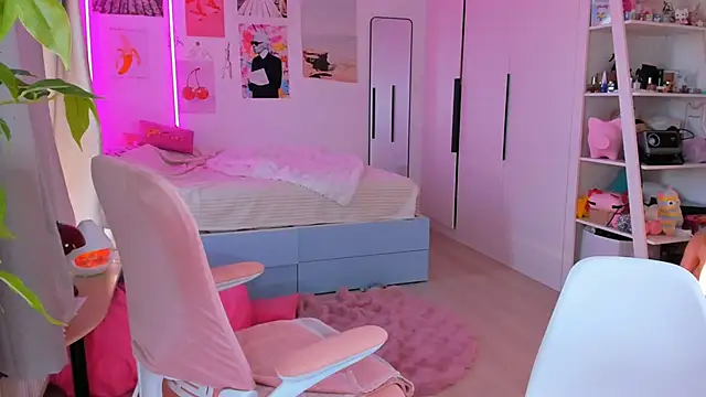 Snapshot of Lily_Young chatting on April 2026 03:20:02 AM Lily Young online show from April 2026 03:20:02 AM