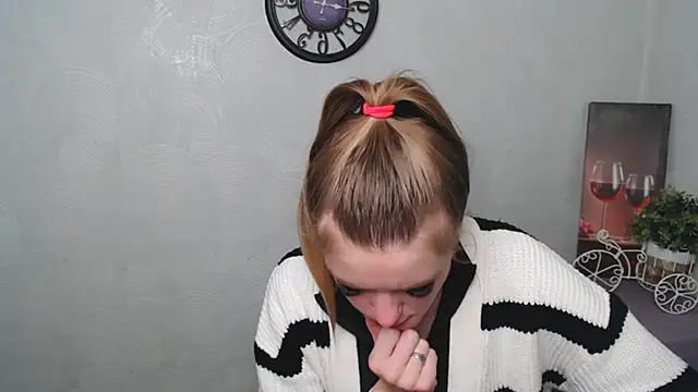 AliceFlirtt  online show from March 2025 03:02:01 PM