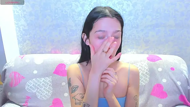 Snapshot of Vanessa_Florence chatting on January 2026 01:32:01 AM Vanessa Florence online show from January 2026 01:32:01 AM