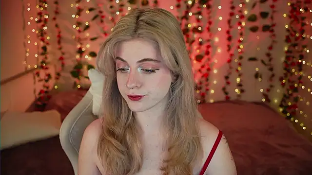 Snapshot of your_favoritegirls chatting on March 2026 03:50:01 PM your favoritegirls online show from March 2026 03:50:01 PM