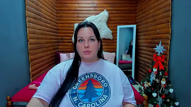 BubbleEmma online show from January 2025 10:43:02 PM