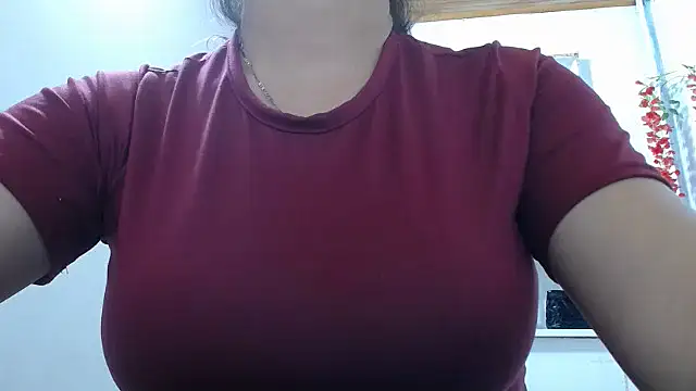 Snapshot of Luna_girlhot_ chatting on March 2026 04:13:01 PM Luna girlhot online show from March 2026 04:13:01 PM