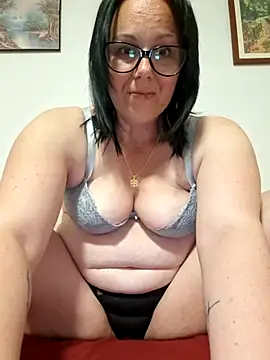 Snapshot of fekete_demon chatting on April 2026 06:30:02 PM fekete demon online show from April 2026 06:30:02 PM