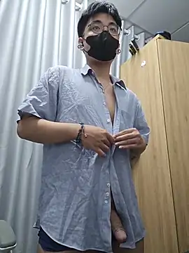 Snapshot of xboyvn9 chatting on October 2025 04:18:01 PM xboyvn9 online show from October 2025 04:18:01 PM