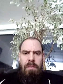 Snapshot of Lost-in-Berlin chatting on December 2025 02:28:01 AM Lost-in-Berlin online show from December 2025 02:28:01 AM