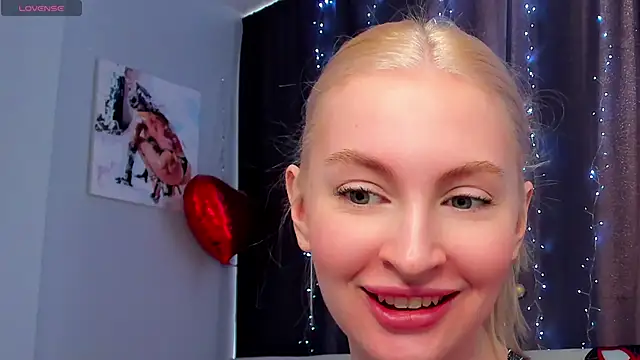 Kimmy powell online show from October 2025 06:58:01 AM