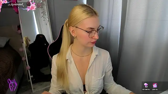 Kimmy powell online show from June 2026 04:02:01 AM