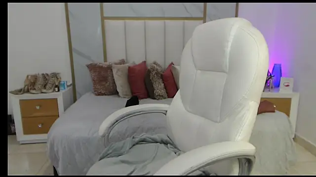 Snapshot of annita_cooper_ chatting on October 2025 04:08:01 PM annita cooper online show from October 2025 04:08:01 PM