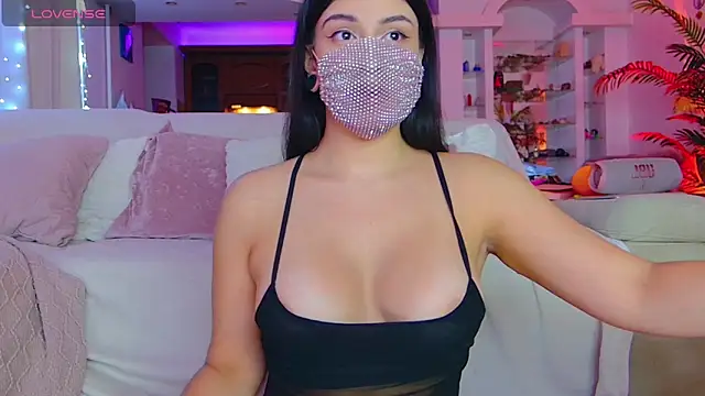 Snapshot of the_sabenna chatting on April 2026 04:51:02 PM the sabenna online show from April 2026 04:51:02 PM