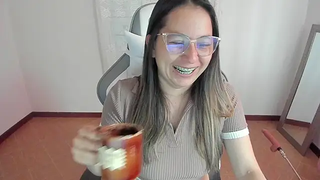 samantha  wilson online show from February 2025 12:36:02 PM