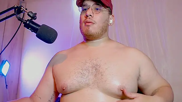 Snapshot of anotherbigboy_ chatting on December 2024 09:06:01 PM anotherbigboy  online show from December 2024 09:06:01 PM