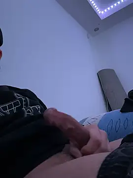 Snapshot of Furko_33 chatting on February 2025 02:40:02 AM Furko 33 online show from February 2025 02:40:02 AM