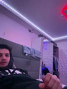 Snapshot of Furko_33 chatting on February 2026 01:39:02 AM Furko 33 online show from February 2026 01:39:02 AM