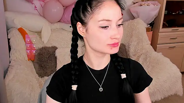 LisaMooore online show from February 2026 11:14:02 AM